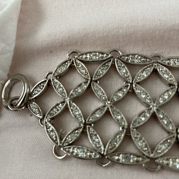 Silver applique trim, Bridal Applique, trim, crystal rhinestone applique - Picture 5 of 7